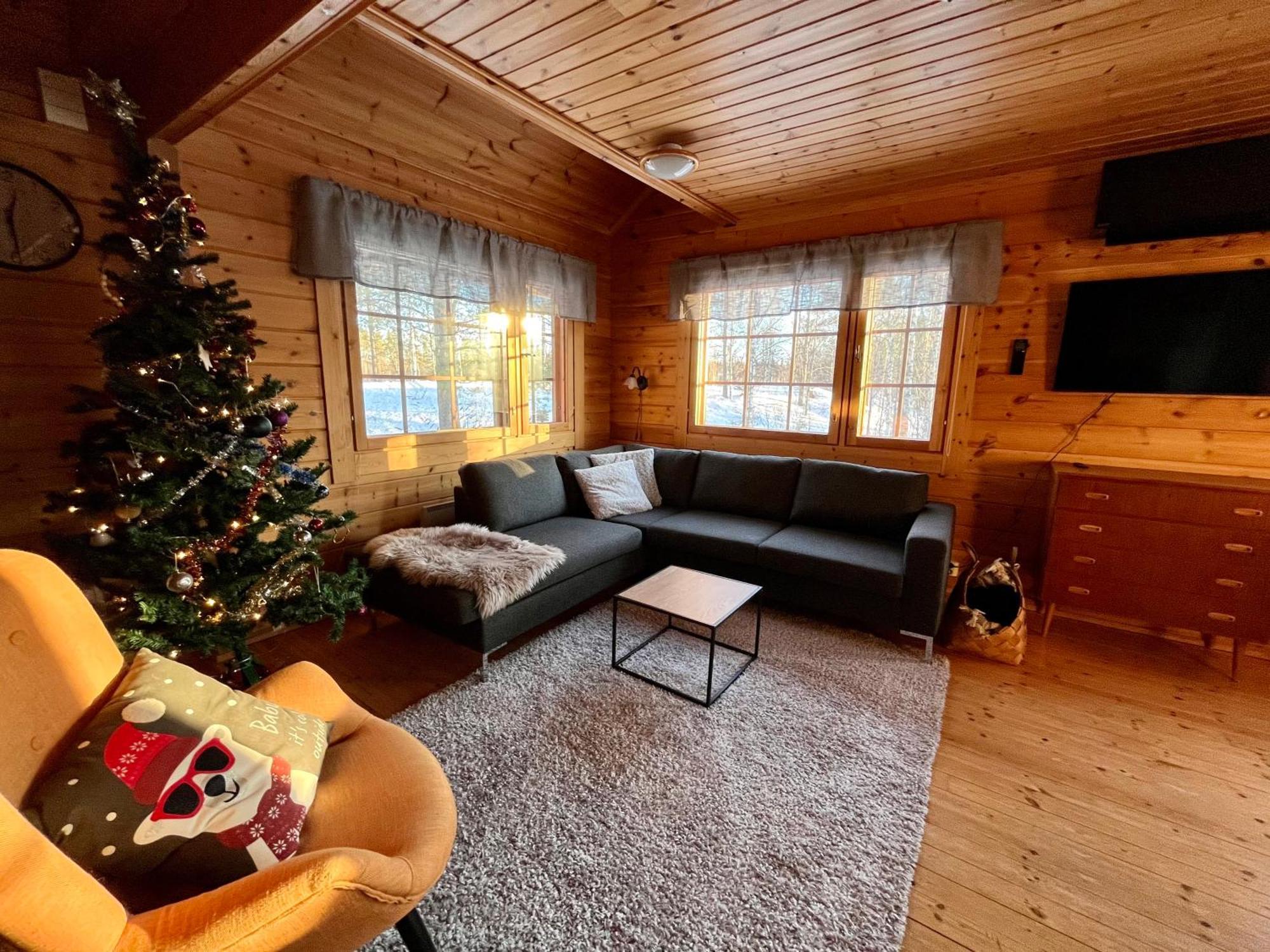 Log In 10 Min From Santa Claus Village-sauna&freeparking Villa *