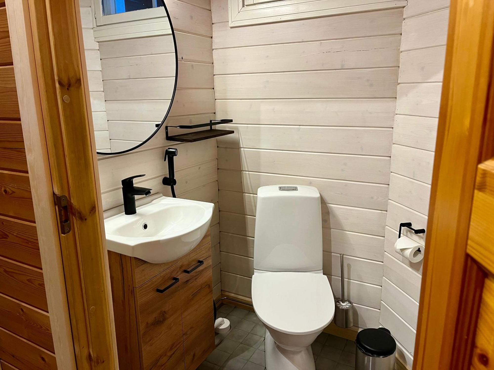 Log In 10 Min From Santa Claus Village-sauna&freeparking Villa *